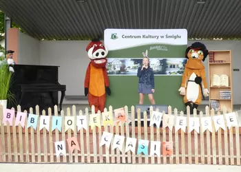 Zuzanna podczas wykonywania piosenki