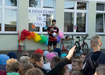 Pan Dominik odpowiada na pytania uczniów