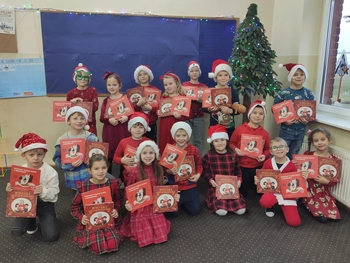 Klasa 1a z książkami.