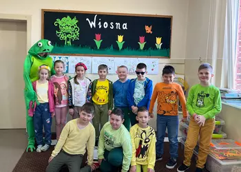 Klasa 2b w wiosennych stylizacjach