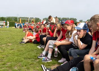 Uczniowie dopingują kolegów