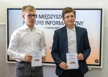 Drużyna uczniów klas 7-8 ze szkoły w Czaczu 