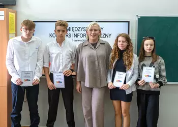 Drużyna ze szkoły w Śmiglu