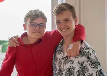 Hubert i Staszek podczas dyskoteki