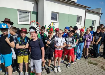 Uczniowie klasy 2 w przebraniach