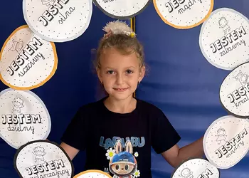 Julka świętuje Dzień Kropki