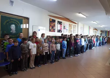 Udział w akcji Szkoła do hymnu.