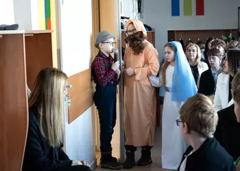 Józef i Maryja przybyli do Betlejem