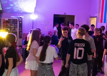 Dyskoteka walentynkowa