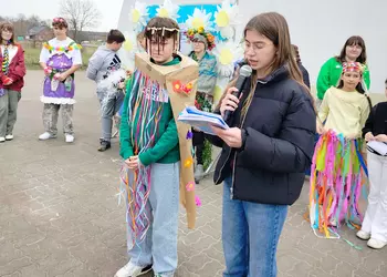 Ekologiczna Marzanna z klasy 7a