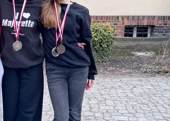 II MIEJCE ZOFIA MANIA III MIEJSCE MARIA KOPIENKA W INDYWIDUALNYCH BIEGACH PRZEŁAJOWYCH