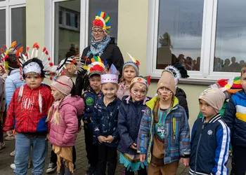 Przedszkolaki z grupy 0b w przebraniach