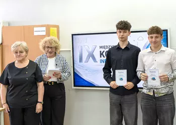Laureaci trzeciego miejsca wśród uczniów klas 7-8