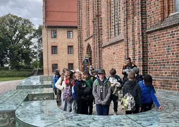 Zwiedzanie otoczenia katedry