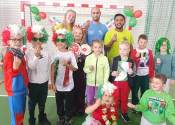 Spotkanie uczniów klasy 2 z wolontariuszami z Włoch i Niemiec