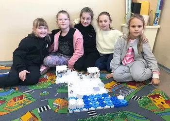 Zimowa zagroda klasy 2