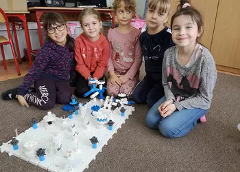 Projekt arktycznego Zoo dziewczynek z klasy 1a