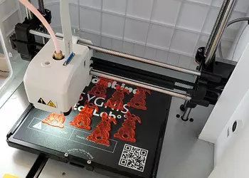 Drukowanie breloczków w kształcie zajączka