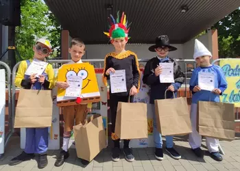 Uczniowie nagrodzeni w konkursie pt. Magia i czary w bajkach i baśniach